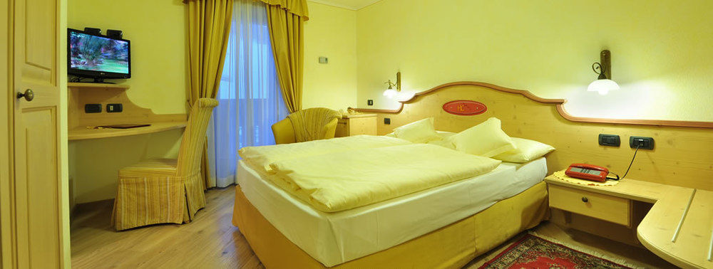 Hotel Ristorante Cassana Лівіньо Екстер'єр фото