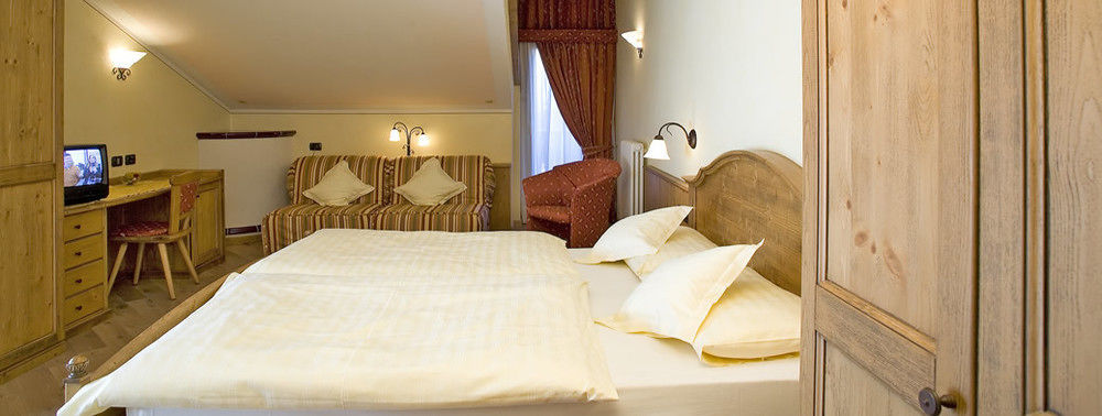 Hotel Ristorante Cassana Лівіньо Екстер'єр фото