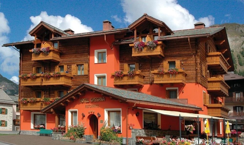 Hotel Ristorante Cassana Лівіньо Екстер'єр фото