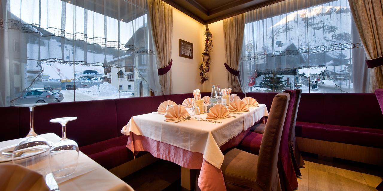Hotel Ristorante Cassana Лівіньо Екстер'єр фото