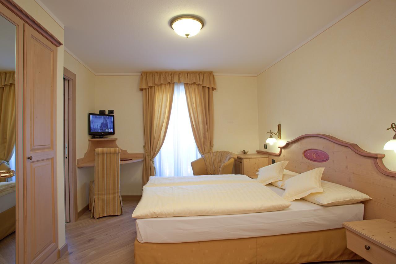 Hotel Ristorante Cassana Лівіньо Екстер'єр фото